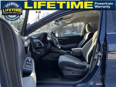 Used 2024 Subaru Outback Premium image 19