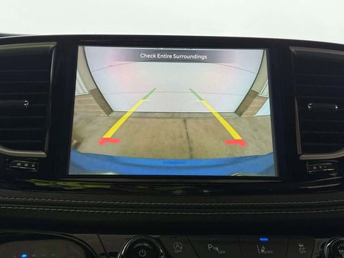 New 2026 Chrysler Pacifica Select image 31