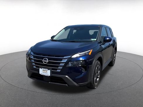 Used 2025 Nissan Rogue SV AWD/4WD image 6
