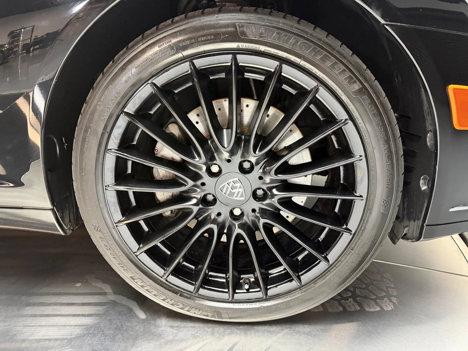 Used 2010 Mercedes-Benz S 550 4MATIC image 7