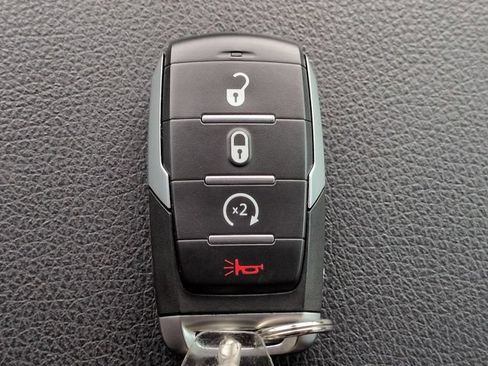 Used 2023 RAM 1500 Big Horn AWD/4WD image 28