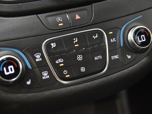 Used 2023 Chevrolet Malibu LT FWD image 25