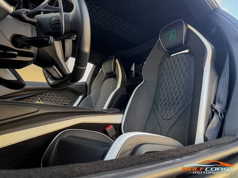 Used 2024 Lamborghini Revuelto AWD/4WD image 24