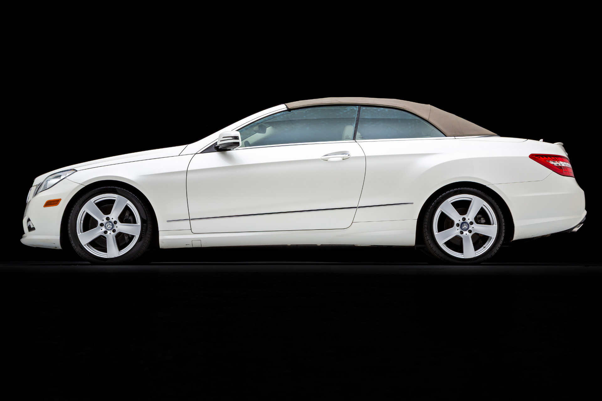 Used 2011 Mercedes-Benz E 550 Cabriolet image 10