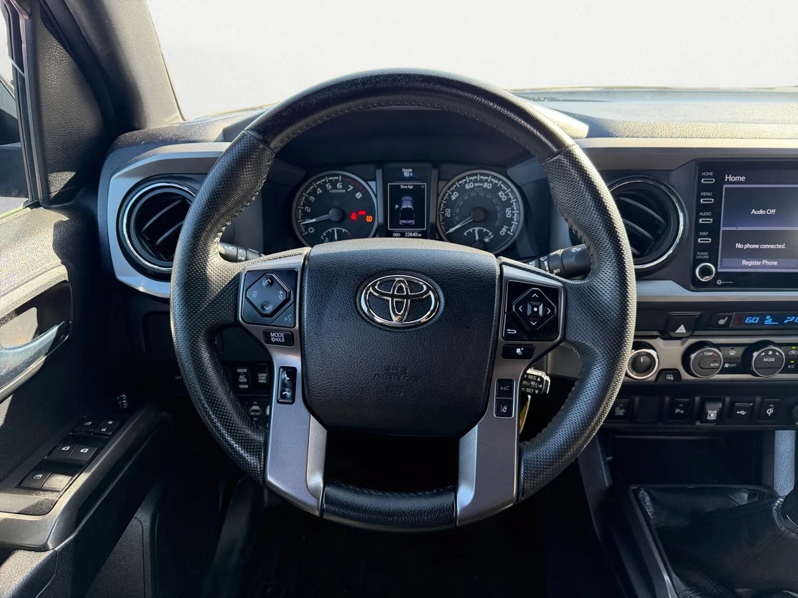Used 2022 Toyota Tacoma TRD Off-Road AWD/4WD image 14