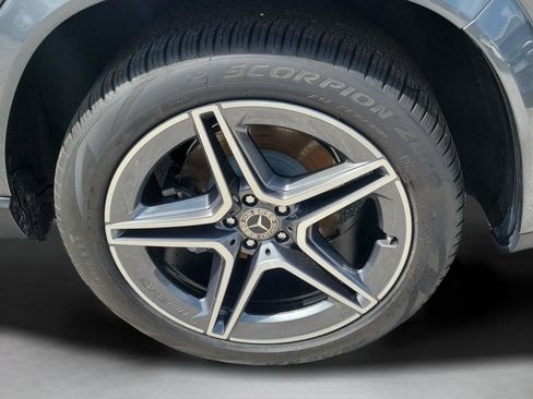 Certified 2026 Mercedes-Benz GLS 450 4MATIC image 29