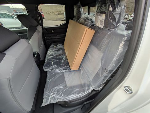 New 2025 Toyota Tacoma 4x4 Double Cab image 17