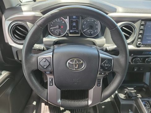 Used 2022 Toyota Tacoma SR5 w/ Technology Package RWD image 22