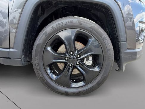 Used 2020 Jeep Compass Latitude AWD/4WD image 23