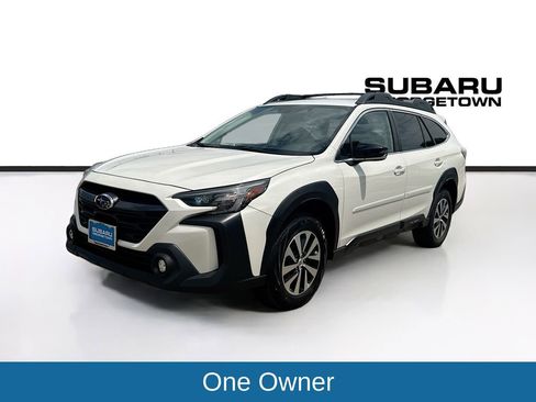 Used 2023 Subaru Outback Premium AWD/4WD image 3
