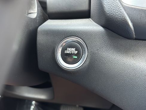 Used 2020 GMC Terrain SLT w/ Elevation Edition AWD/4WD image 32