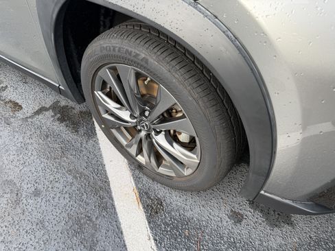 Used 2019 Lexus UX 250h F Sport w/ F Sport Premium Package AWD/4WD image 11