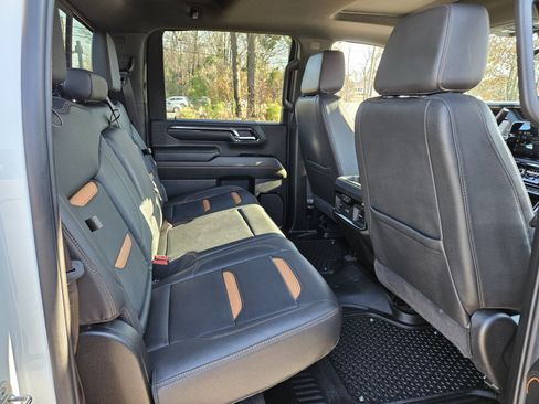 Used 2024 GMC Sierra 2500 AT4 w/ AT4 Premium Plus Package image 19