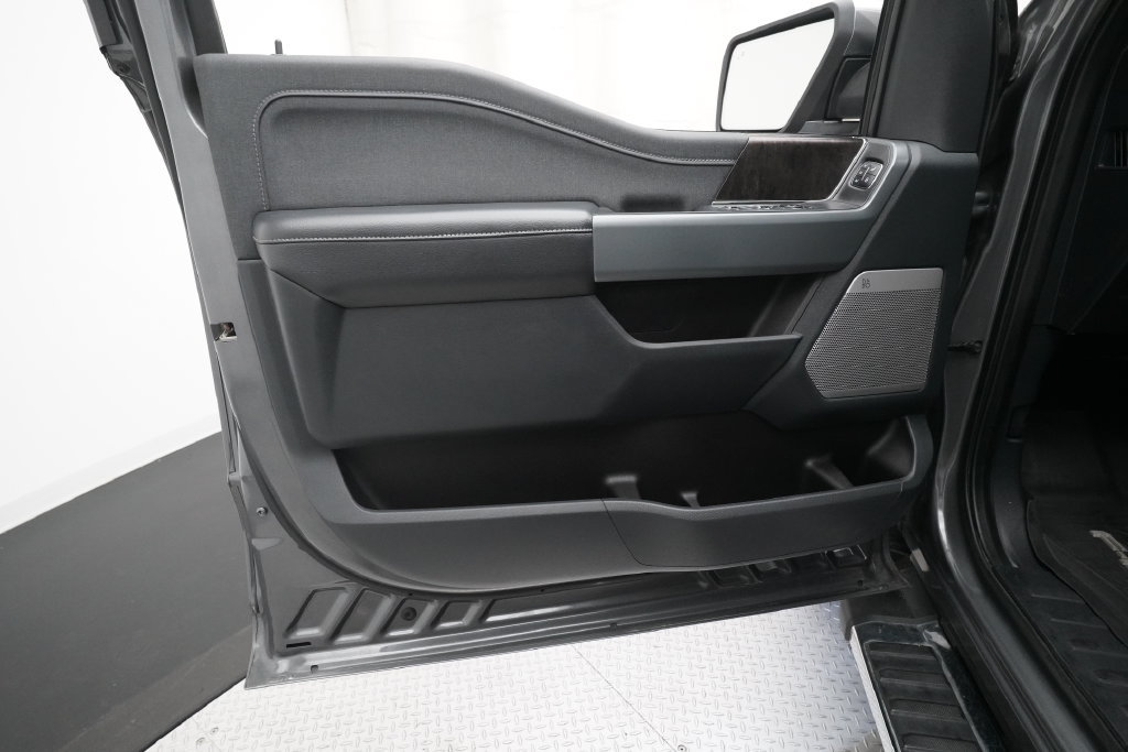 Used 2021 Ford F150 Lariat AWD/4WD image 26