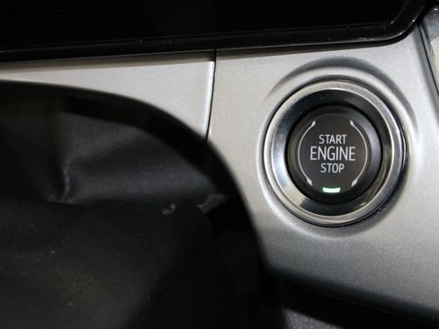 Used 2025 Chevrolet Trax LT image 23