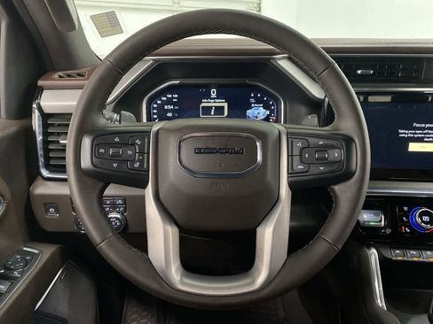Used 2023 GMC Sierra 1500 Denali w/ Technology Package image 19