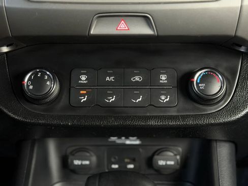 Used 2014 Kia Sportage LX image 28