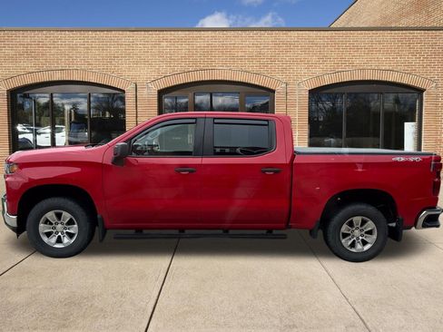 Used 2021 Chevrolet Silverado 1500 W/T w/ WT Value Package AWD/4WD image 6