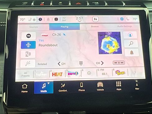 New 2025 Jeep Grand Cherokee Limited w/ Trailer Tow Package image 24