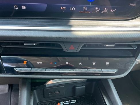 Used 2024 Buick Envision Preferred AWD/4WD image 22