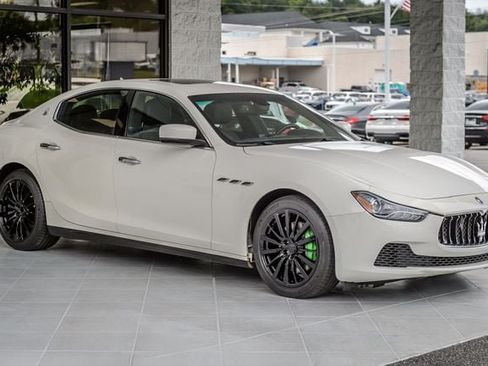 Used 2016 Maserati Ghibli RWD image 4