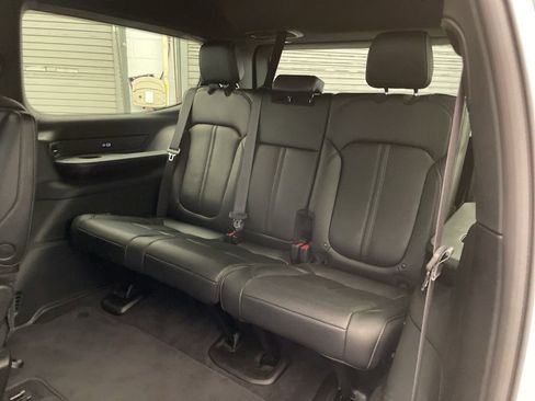 New 2026 Jeep Grand Wagoneer 2WD image 18