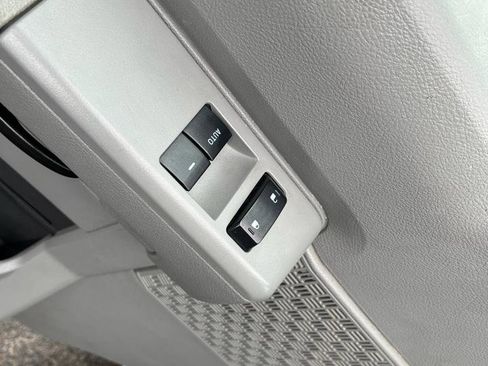 Used 2013 Ford E-250 and Econoline 250 w/ Commercial Cargo Van Pkg image 22