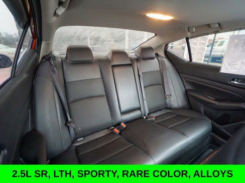 Used 2021 Nissan Altima 2.5 SR w/ SR Premium Package image 27