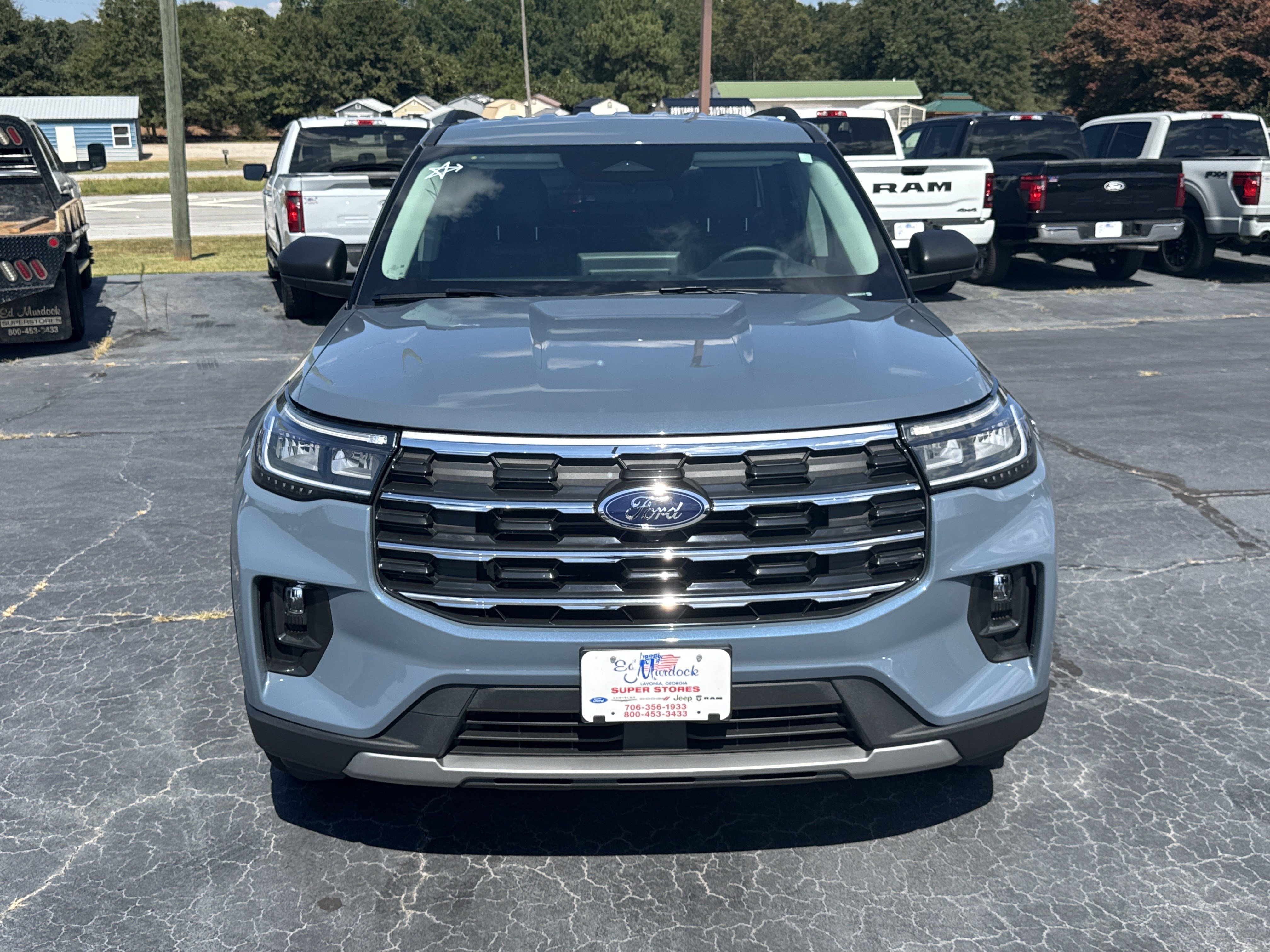 Used 2026 Ford Explorer Active w/ Active Comfort Package RWD image 3