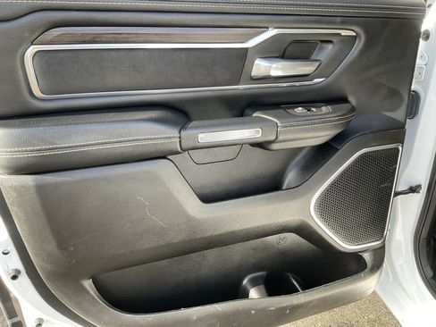 Used 2025 RAM 1500 Laramie AWD/4WD image 30