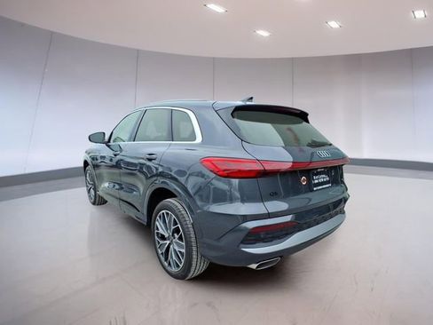 Used 2025 Audi Q5 Premium Plus w/ Premium Plus AWD/4WD image 4