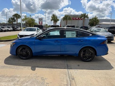 New 2026 Nissan Sentra SR FWD image 2