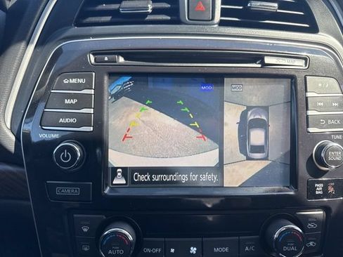 Used 2017 Nissan Maxima Platinum FWD image 25