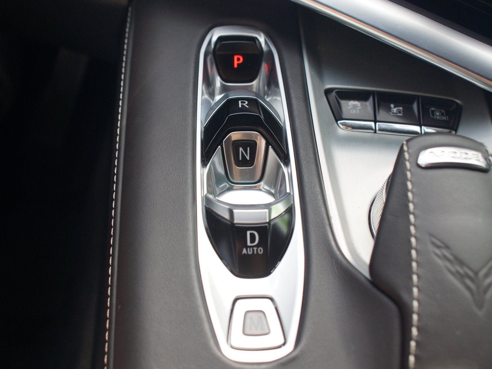 Used 2022 Chevrolet Corvette Stingray Premium Conv w/ Z51 Performance Package RWD image 12