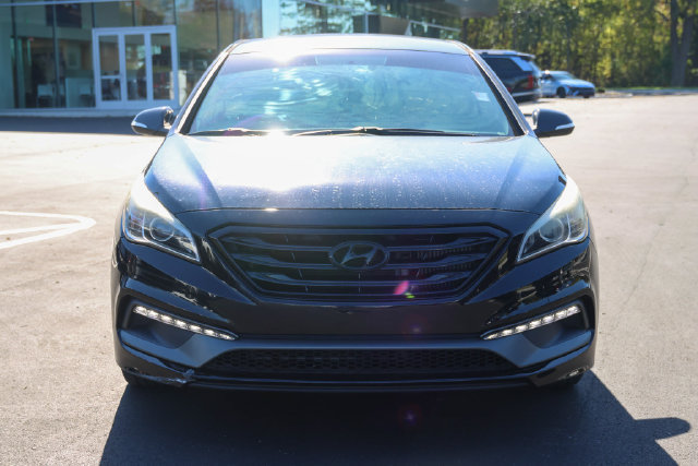 Used 2015 Hyundai Sonata Sport 2.0T FWD image 2