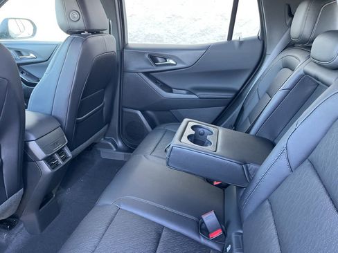 New 2026 Chevrolet Equinox LT w/ Convenience Package II image 24