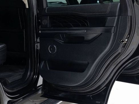 Used 2019 Ford Expedition Platinum RWD image 20