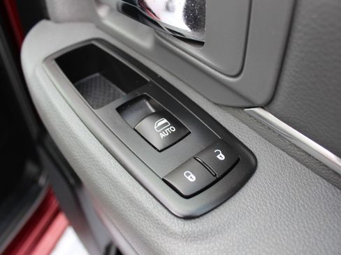 Used 2017 RAM 2500 Big Horn image 34