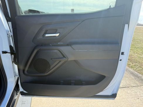 Used 2025 Chevrolet Silverado EV W/T image 15