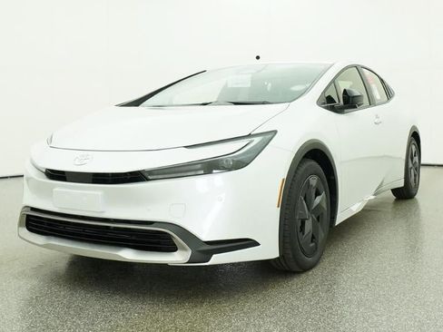 New 2026 Toyota Prius Plug-In Hybrid FWD image 32