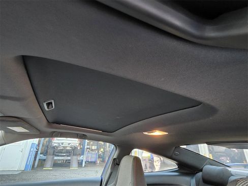 Used 2019 Honda Civic Si image 9