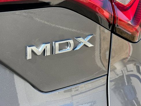 Used 2023 Acura MDX SH-AWD w/ Advance Package image 29