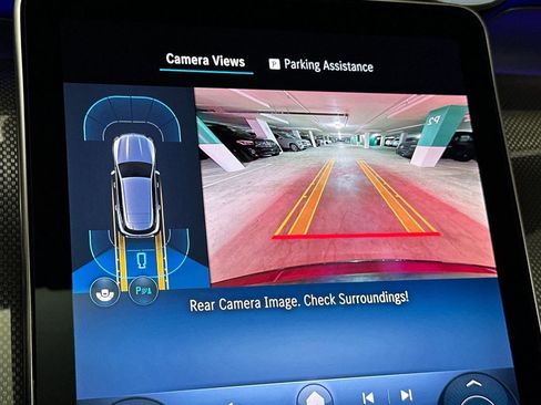 Used 2026 Mercedes-Benz GLC 300 4MATIC image 23