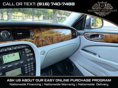 Used 2008 Jaguar XJ8 RWD image 30