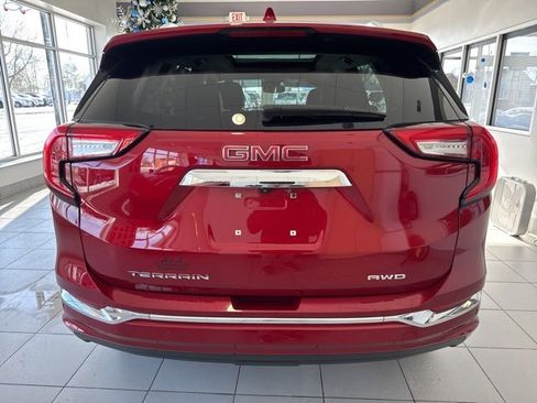Used 2023 GMC Terrain Denali image 5