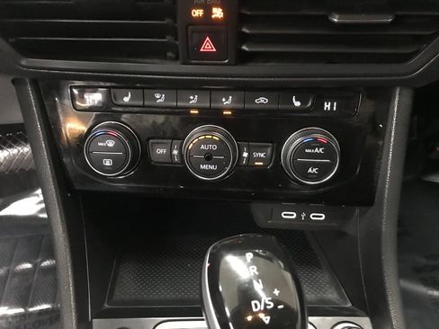 Used 2024 Volkswagen Jetta SE image 21