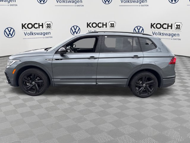 Certified 2024 Volkswagen Tiguan SE R-Line AWD/4WD image 4