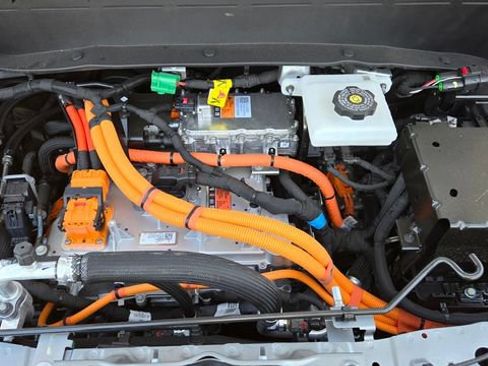New 2027 Chevrolet Bolt LT w/ Comfort Package FWD image 20