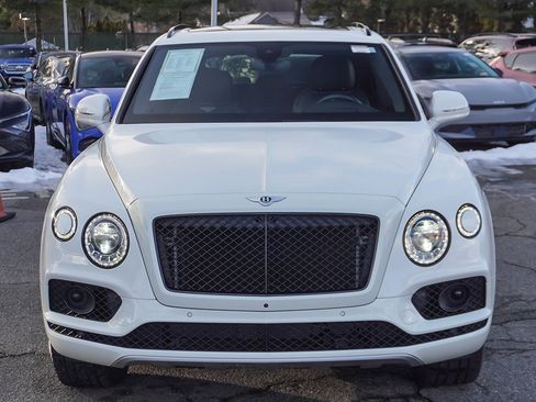 Used 2019 Bentley Bentayga V8 image 16