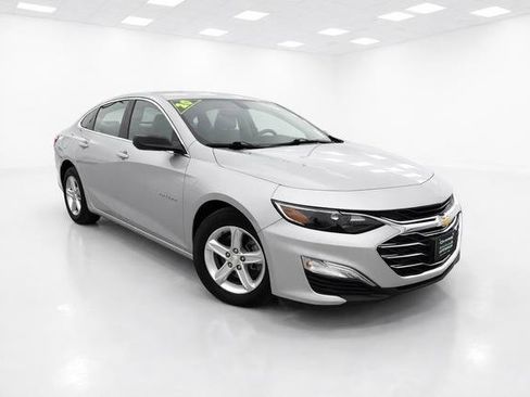 Used 2020 Chevrolet Malibu LS image 5